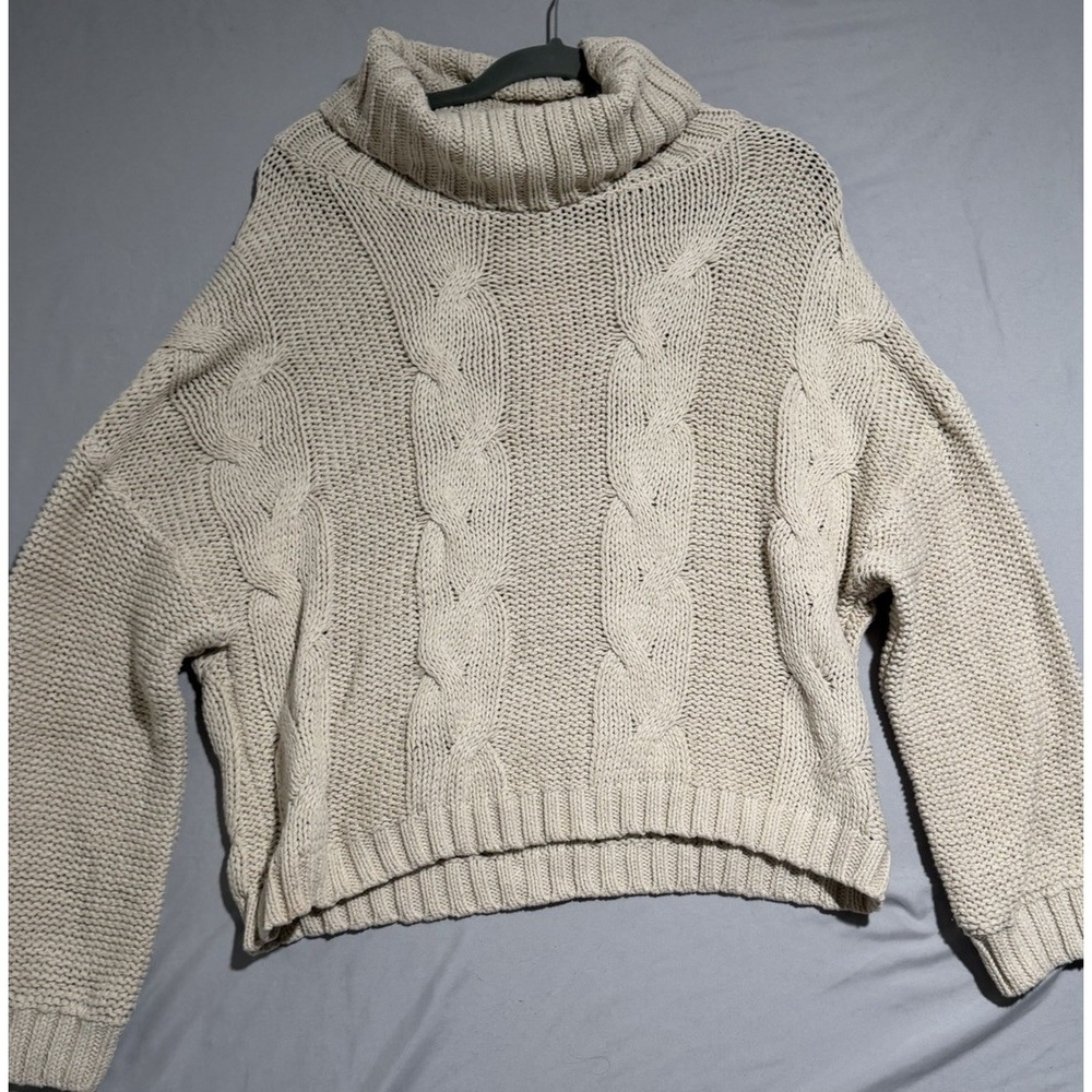 Dokotoo beige knit long sleeve sweater, women's small, NWT